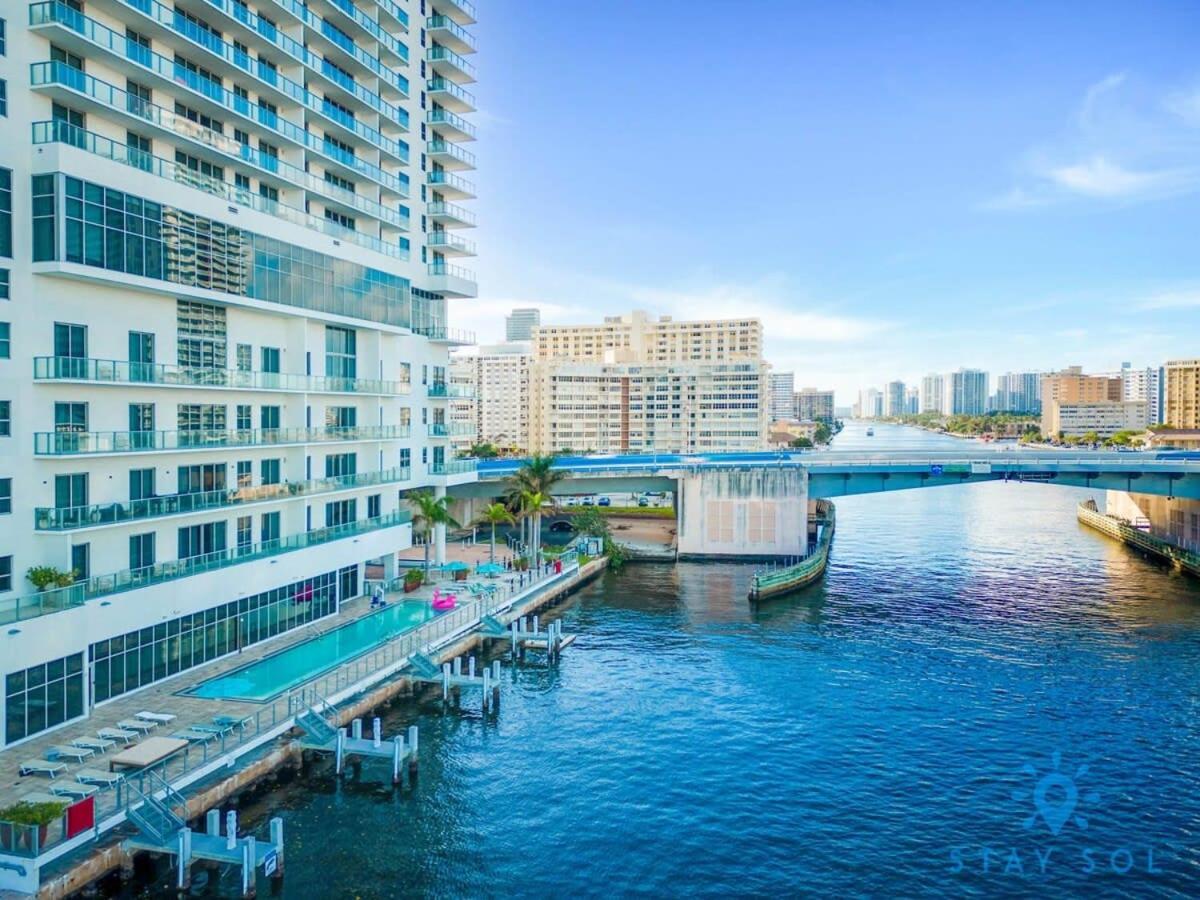 Luxury Amenities, Infinity Pool, Gym, Hot Tub Apartment ฮอลลีวูด ภายนอก รูปภาพ