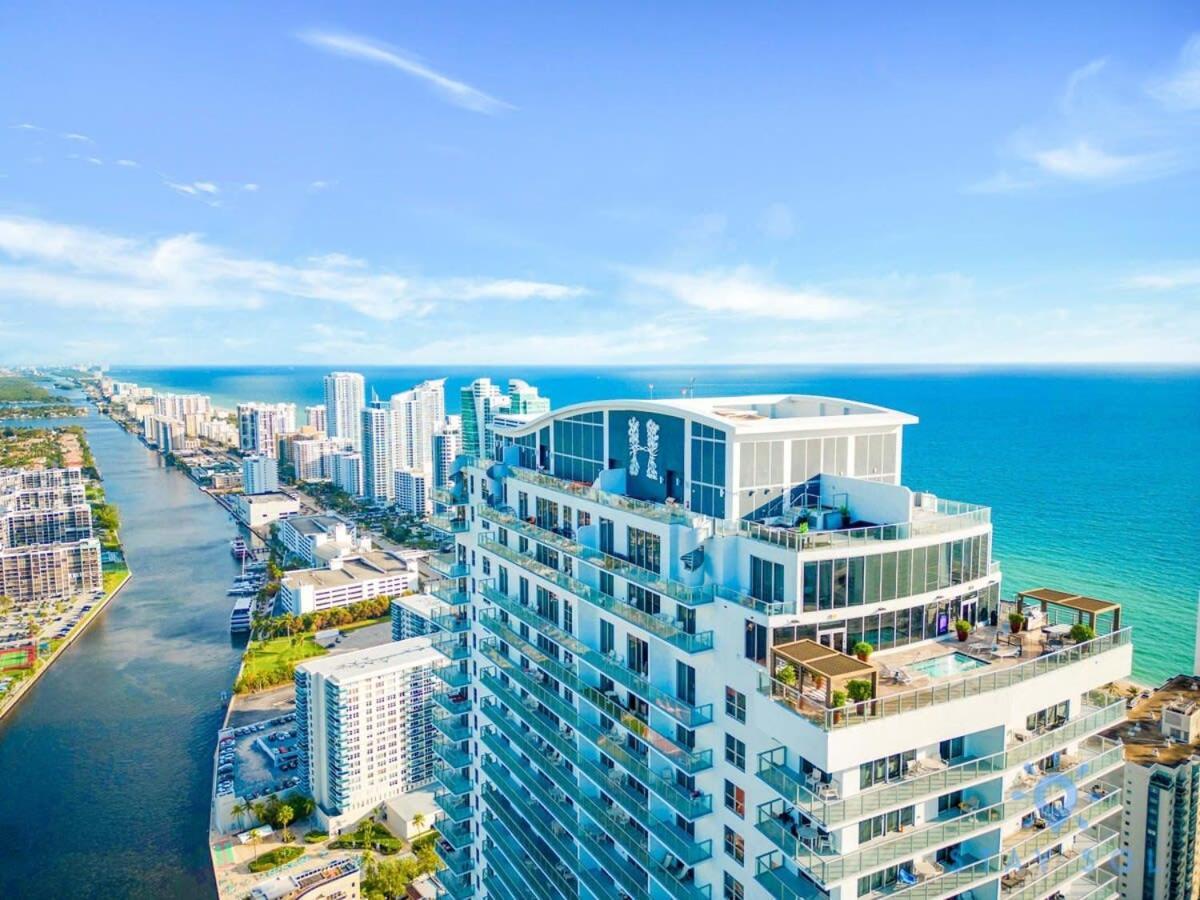 Luxury Amenities, Infinity Pool, Gym, Hot Tub Apartment ฮอลลีวูด ภายนอก รูปภาพ
