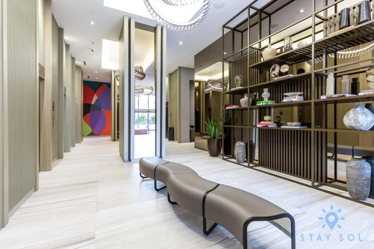 Luxury Amenities, Infinity Pool, Gym, Hot Tub Apartment ฮอลลีวูด ภายนอก รูปภาพ