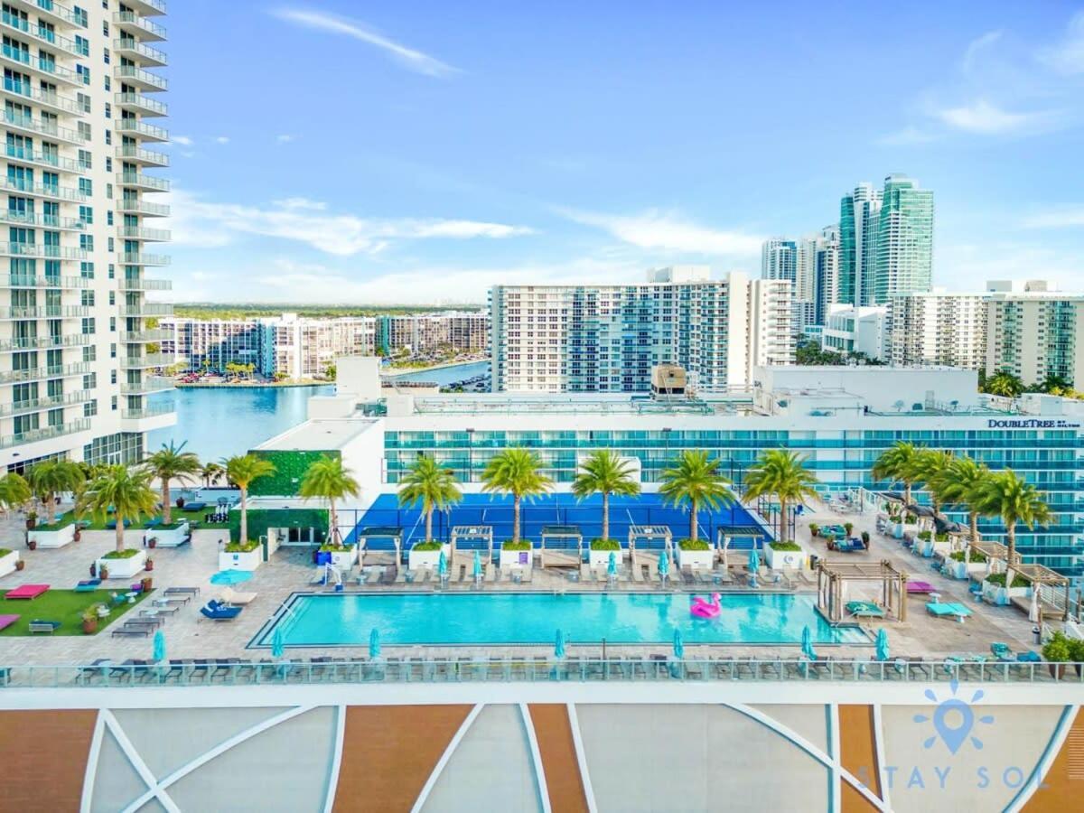 Luxury Amenities, Infinity Pool, Gym, Hot Tub Apartment ฮอลลีวูด ภายนอก รูปภาพ