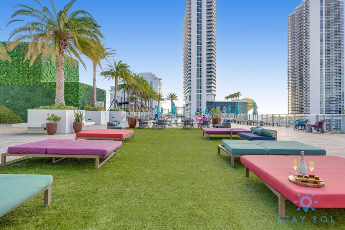 Luxury Amenities, Infinity Pool, Gym, Hot Tub Apartment ฮอลลีวูด ภายนอก รูปภาพ