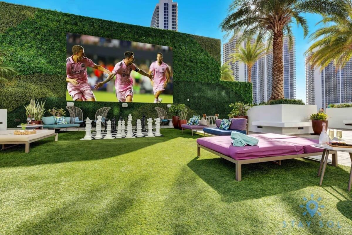 Luxury Amenities, Infinity Pool, Gym, Hot Tub Apartment ฮอลลีวูด ภายนอก รูปภาพ
