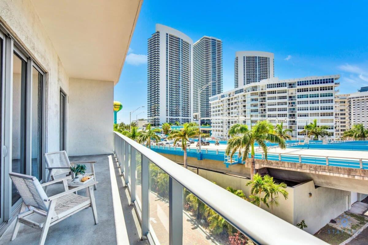 Luxury Amenities, Infinity Pool, Gym, Hot Tub Apartment ฮอลลีวูด ภายนอก รูปภาพ