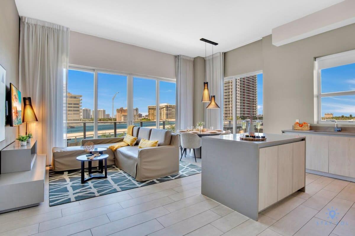 Luxury Amenities, Infinity Pool, Gym, Hot Tub Apartment ฮอลลีวูด ภายนอก รูปภาพ