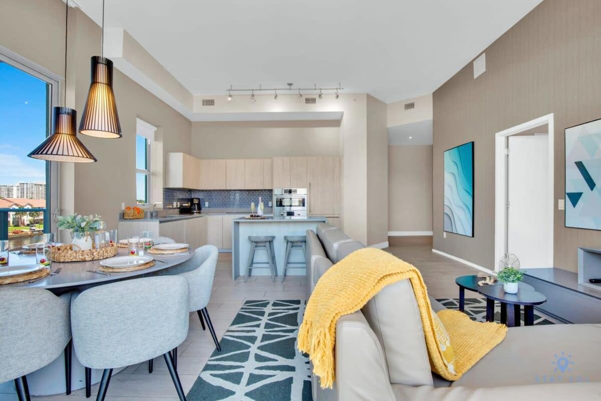 Luxury Amenities, Infinity Pool, Gym, Hot Tub Apartment ฮอลลีวูด ภายนอก รูปภาพ